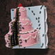 Illustration for article titled If H.R. Giger were a pastry chef, his cakes might look something like this